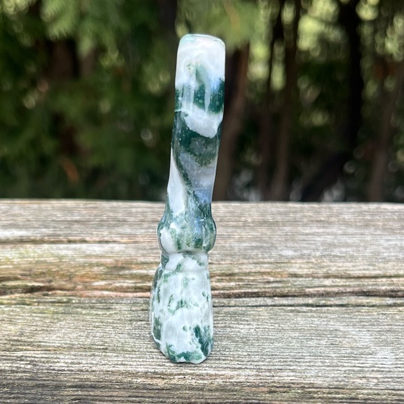 Moss Agate Broom - Picture 2 of 3